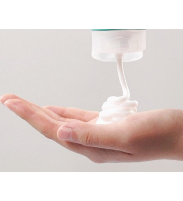 Dr.G Schiuma Lenitiva Chiara per Macchie Rosse Subacidica