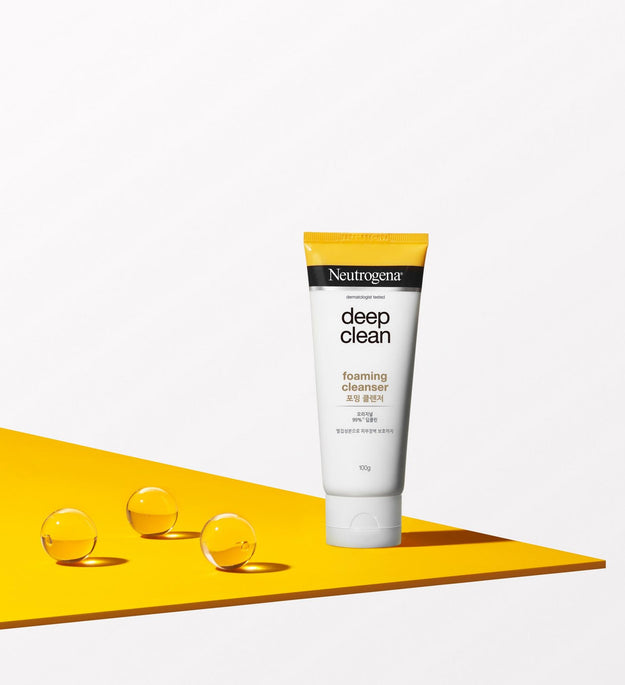 Detergente schiumogeno Neutrogena Deep Clean