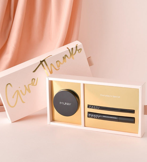 Caja de regalo de maquillaje esencial I'm Uni