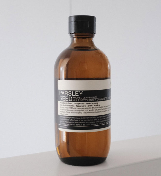 Aceite limpiador facial con semillas de perejil de Aesop