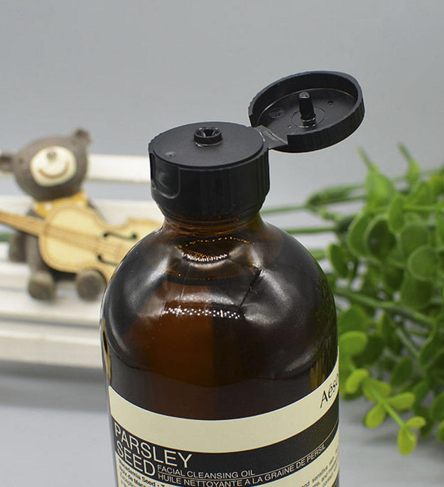 Aceite limpiador facial con semillas de perejil de Aesop