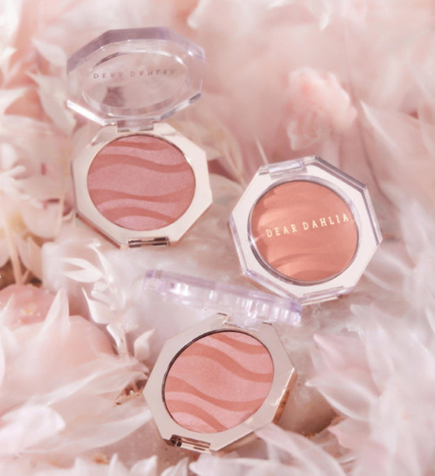 Dear Dahlia Blooming Edition Petal Glow Blush 3.8g