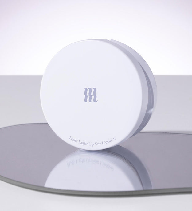 Protetor solar diário iluminado Merge com FPS 50+ PA++++