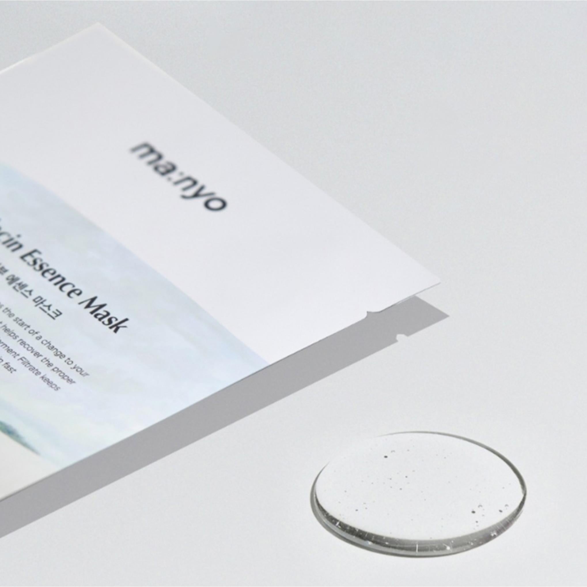 Mascarilla con esencia de niacina Galac de Manyo Factory