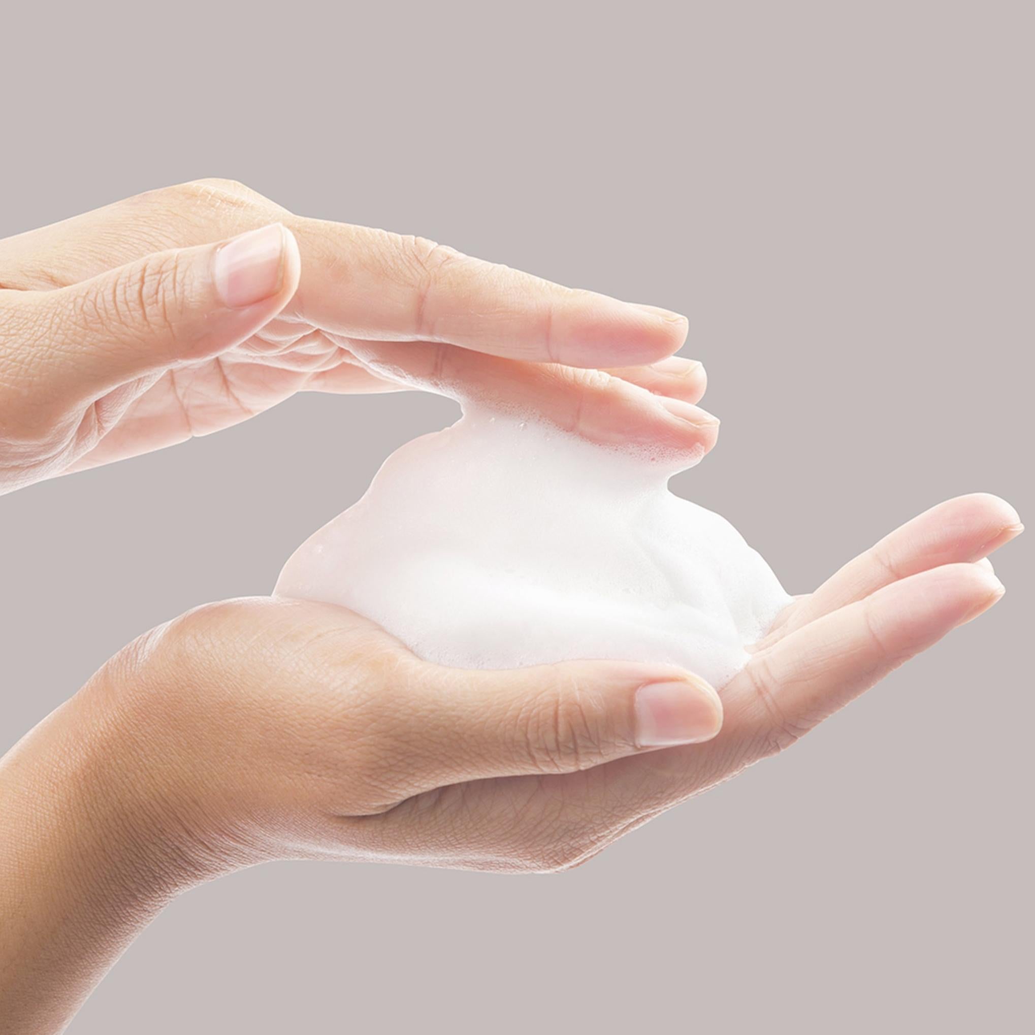 رغوة نارد لتنظيف حب الشباب