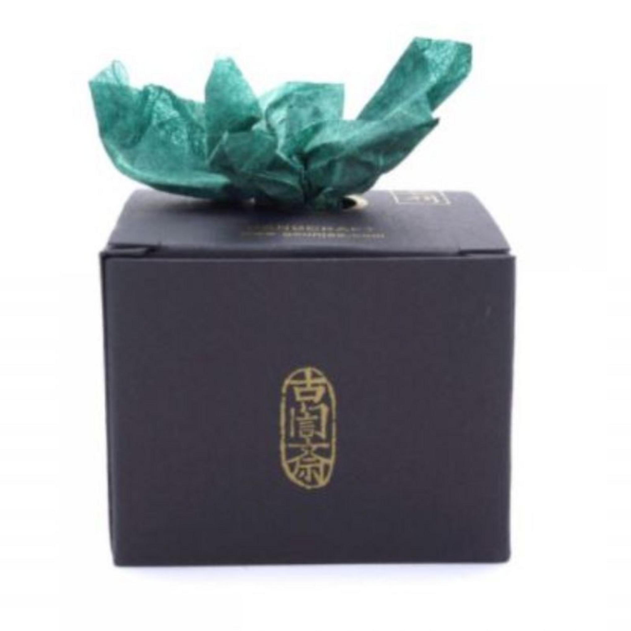 Слегка кислое мыло из полыни, изготовленное с органическим маслом Коынджэ.