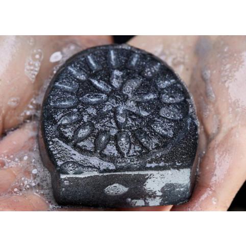 Мыло для лица Lush Colface 100г + Мыло для лица Fresh Pharmacy 100г набор