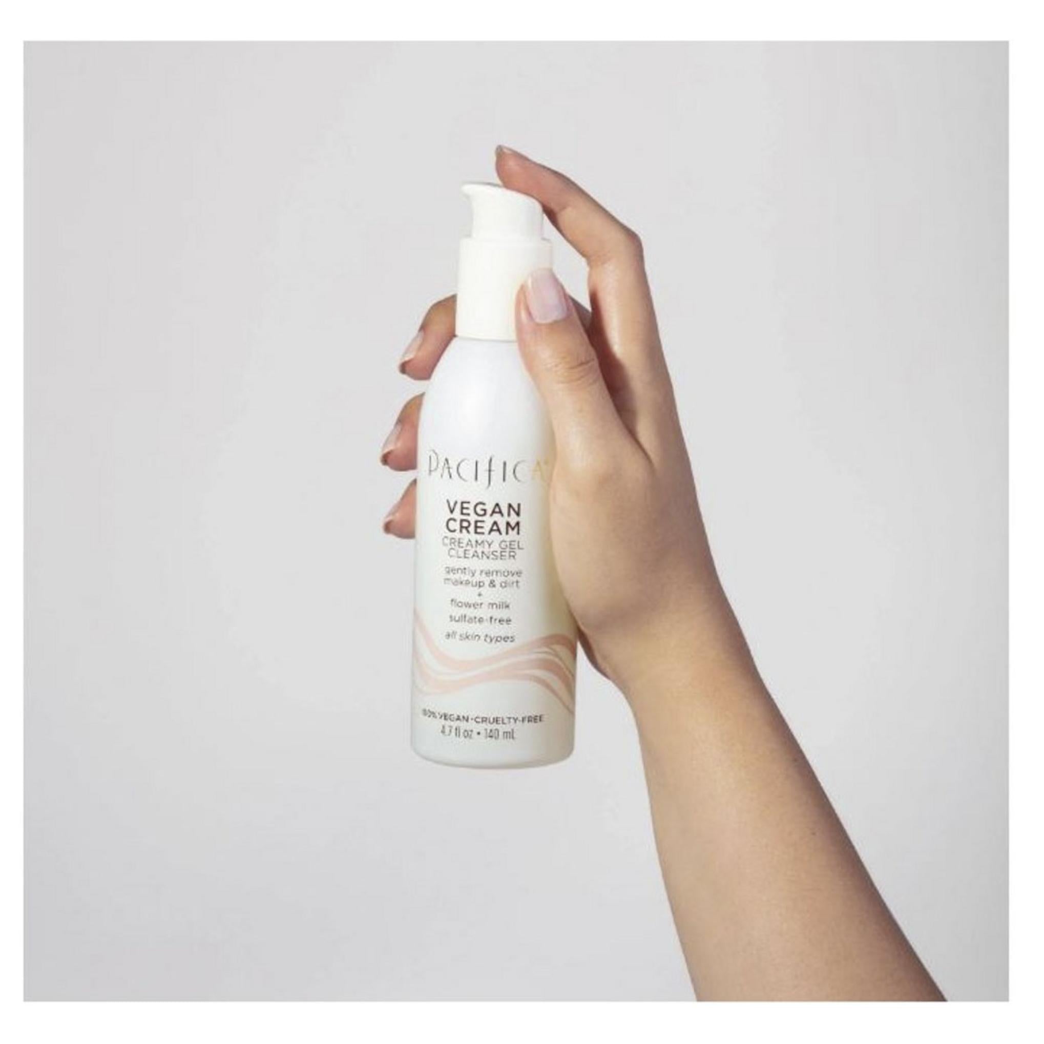 جل كريمي منظف نباتي من باسيفيكا