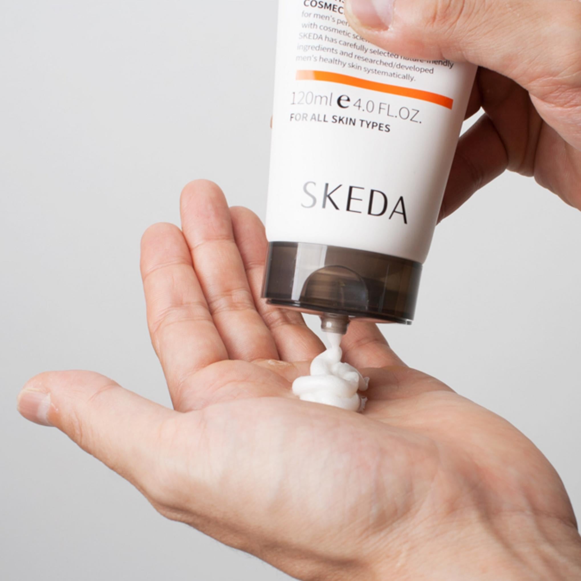 Mousse nettoyante pour le visage SKEDA