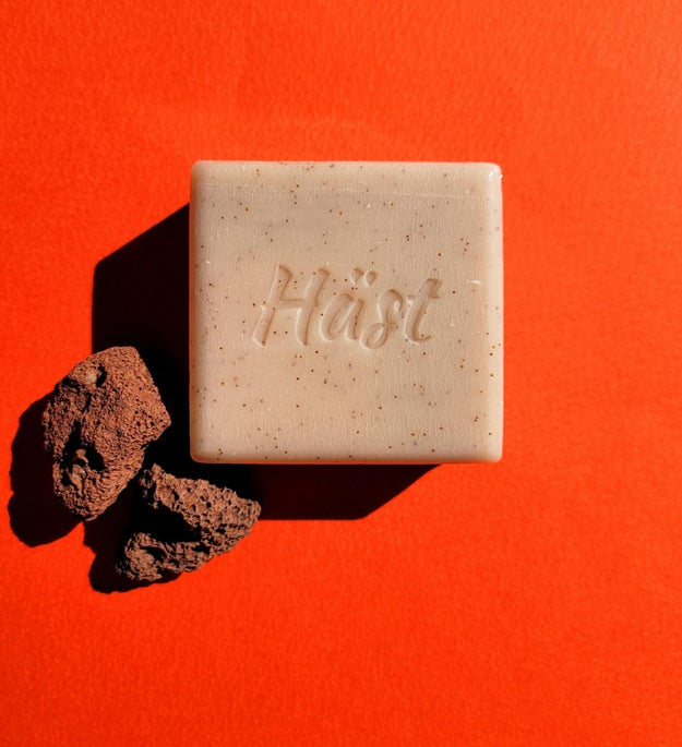 Barre nettoyante pour les pores Haast Volcanic Scrub