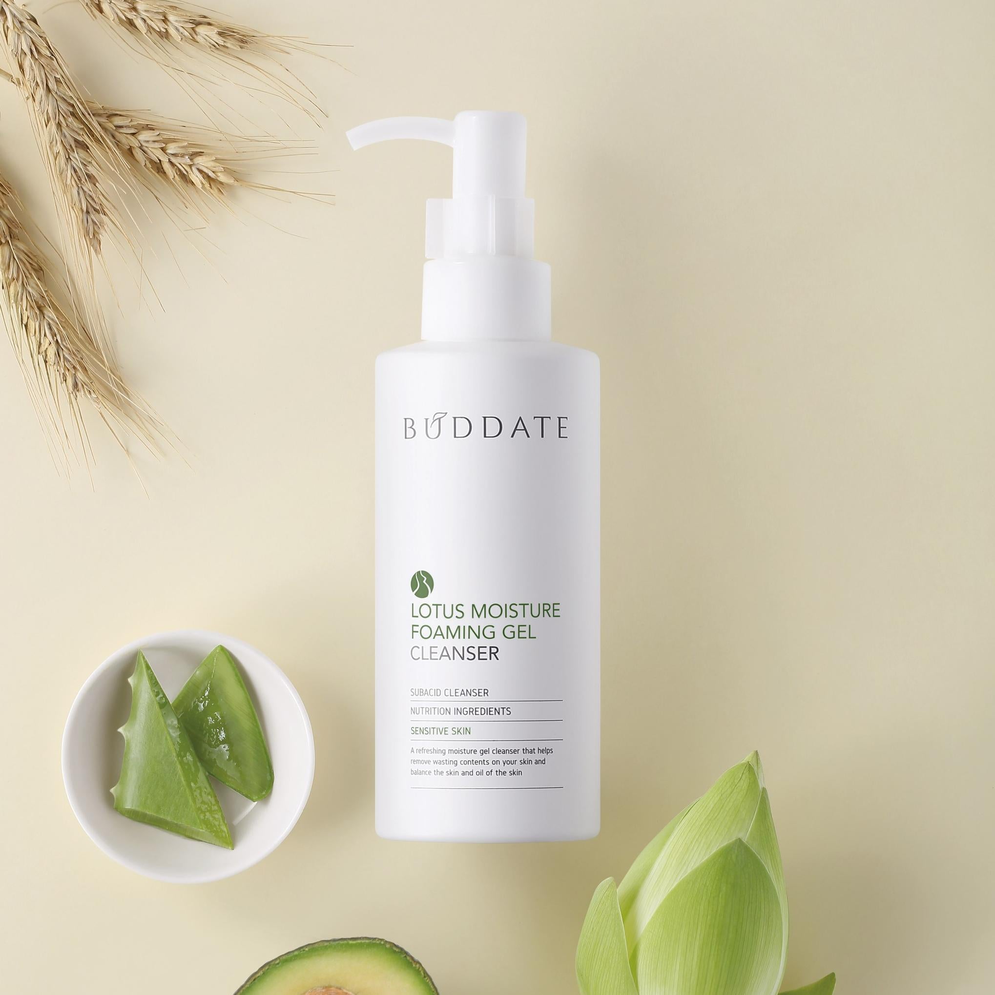 منظف ​​جل رغوي مرطب من بيرد ديت لوتس