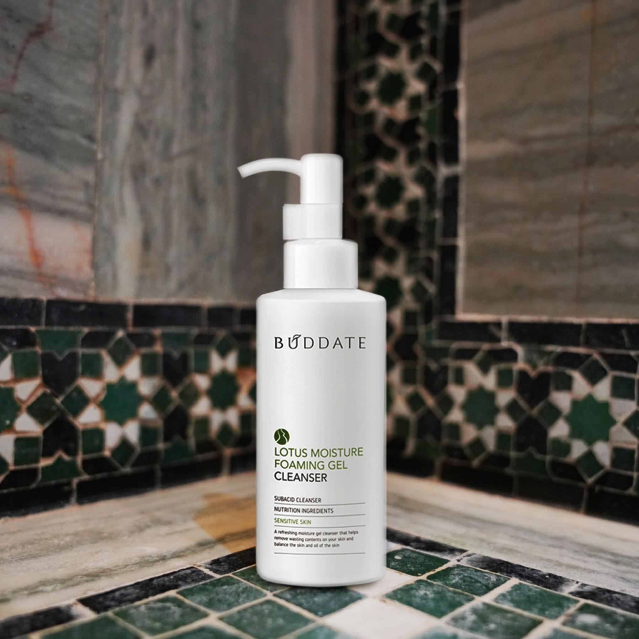 منظف ​​جل رغوي مرطب من بيرد ديت لوتس