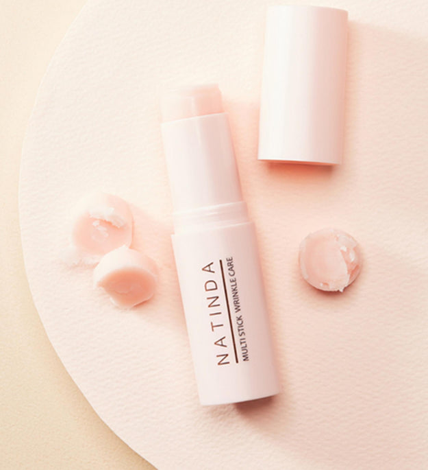 Natinda Multi Stick العناية بالتجاعيد 9 جم + مجموعة Natinda Creamy Lip Crayon 3 جم