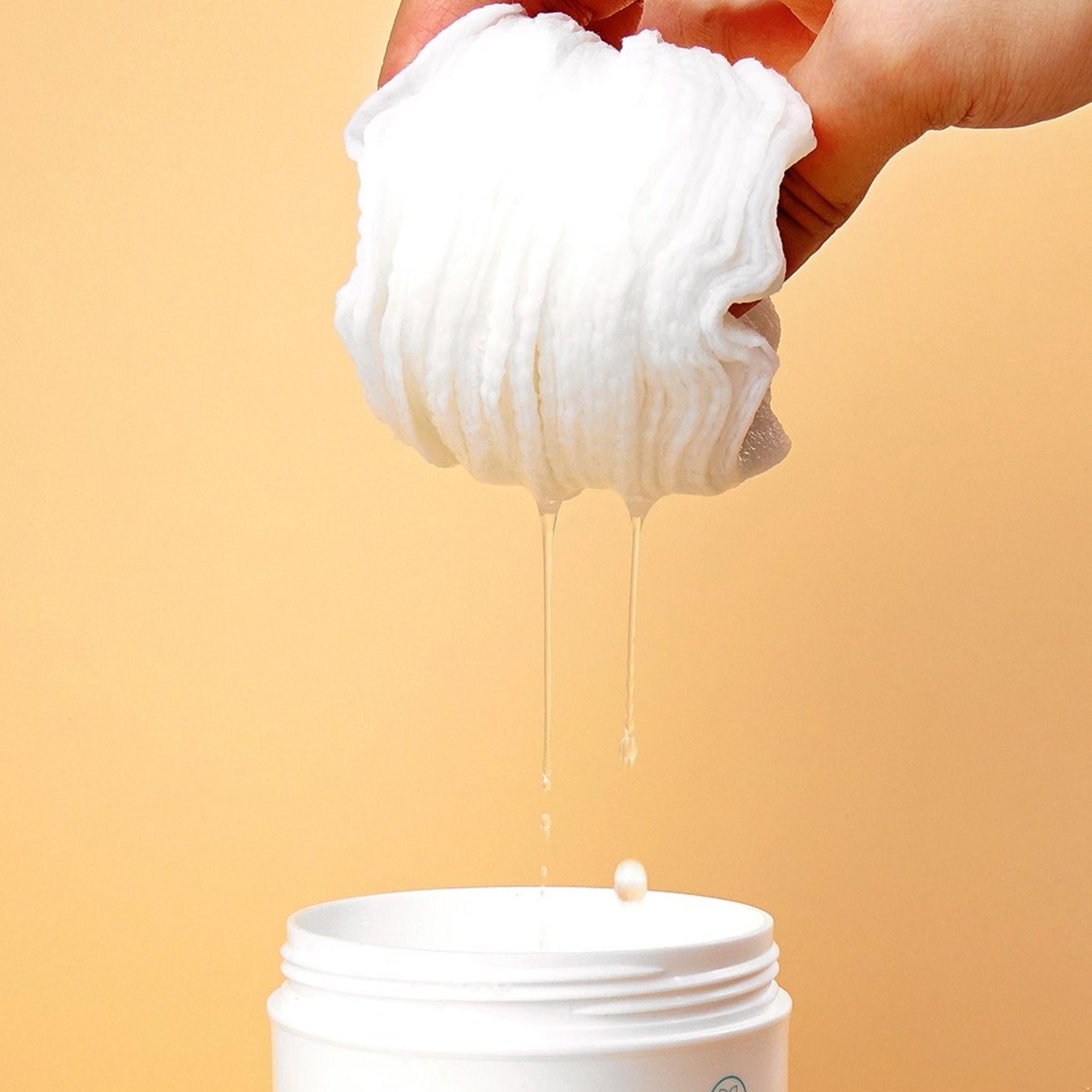 Rocky's Water Bomb Glacier Water Mildly Acidic Peeling Pads 70 sheets