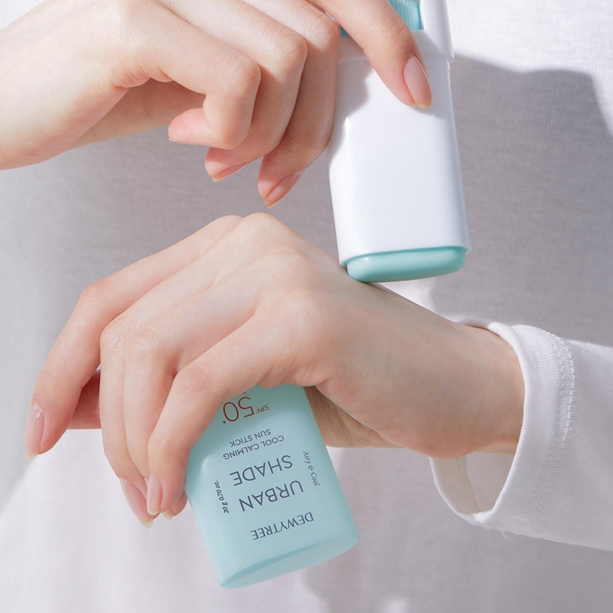 Dewytree Urban Shade Cool Calming Sun Stick SPF50+ PA++++