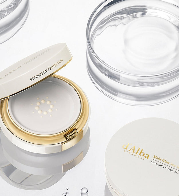 Dalba Moist Glow Sérum Solaire Pact Type SPF50+ PA++++ 13 ml + Crème Nettoyante à l'Huile de Retour de Truffe Blanche 150 ml + Sérum Nettoyant 3 ml x 5p Coffret