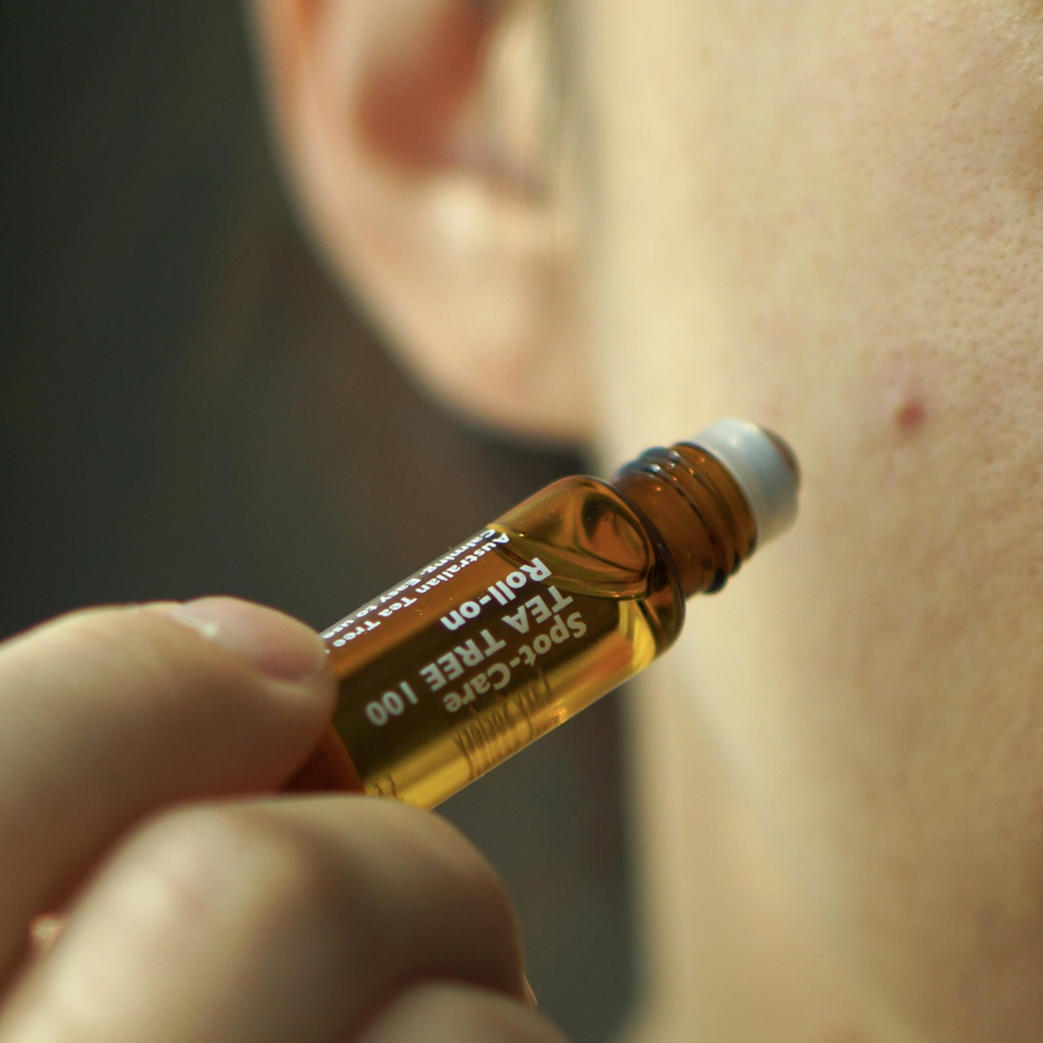 Lazy Society Spot Care Tea Tree 100 Roll-on