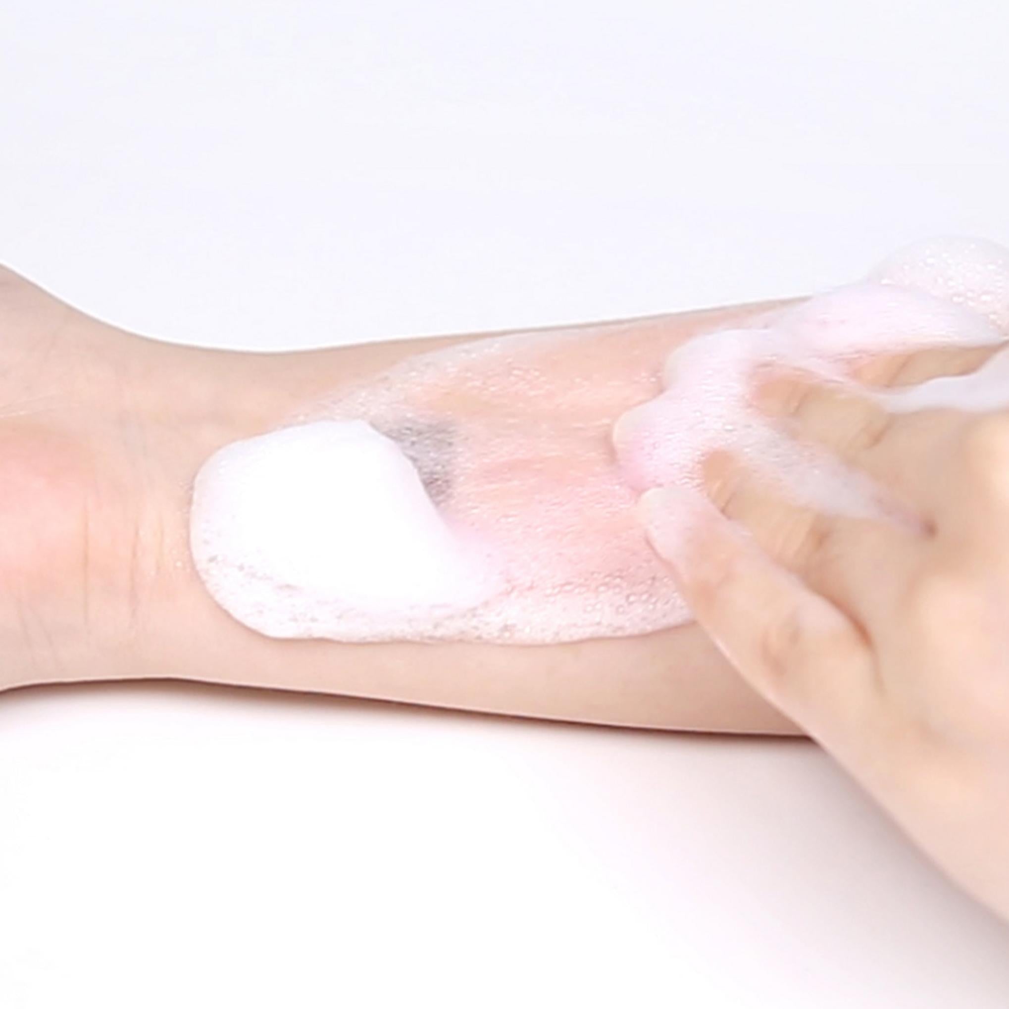 رغوة تنظيف حمضية ضعيفة من Medisure Centella