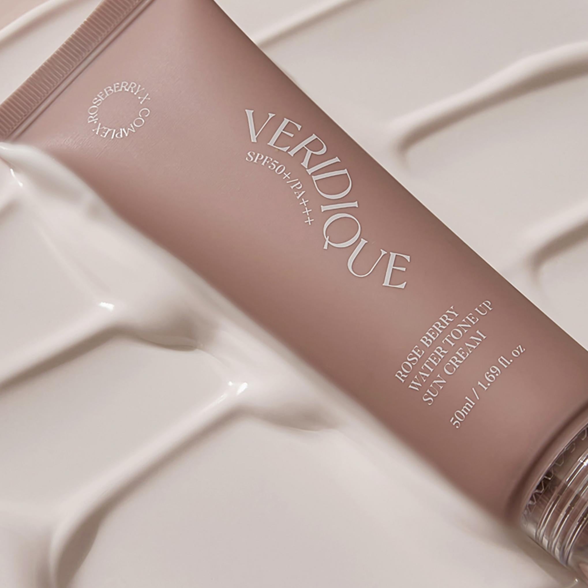 Veridique Roseberry Water Тонизирующий солнцезащитный крем SPF50+ PA+++