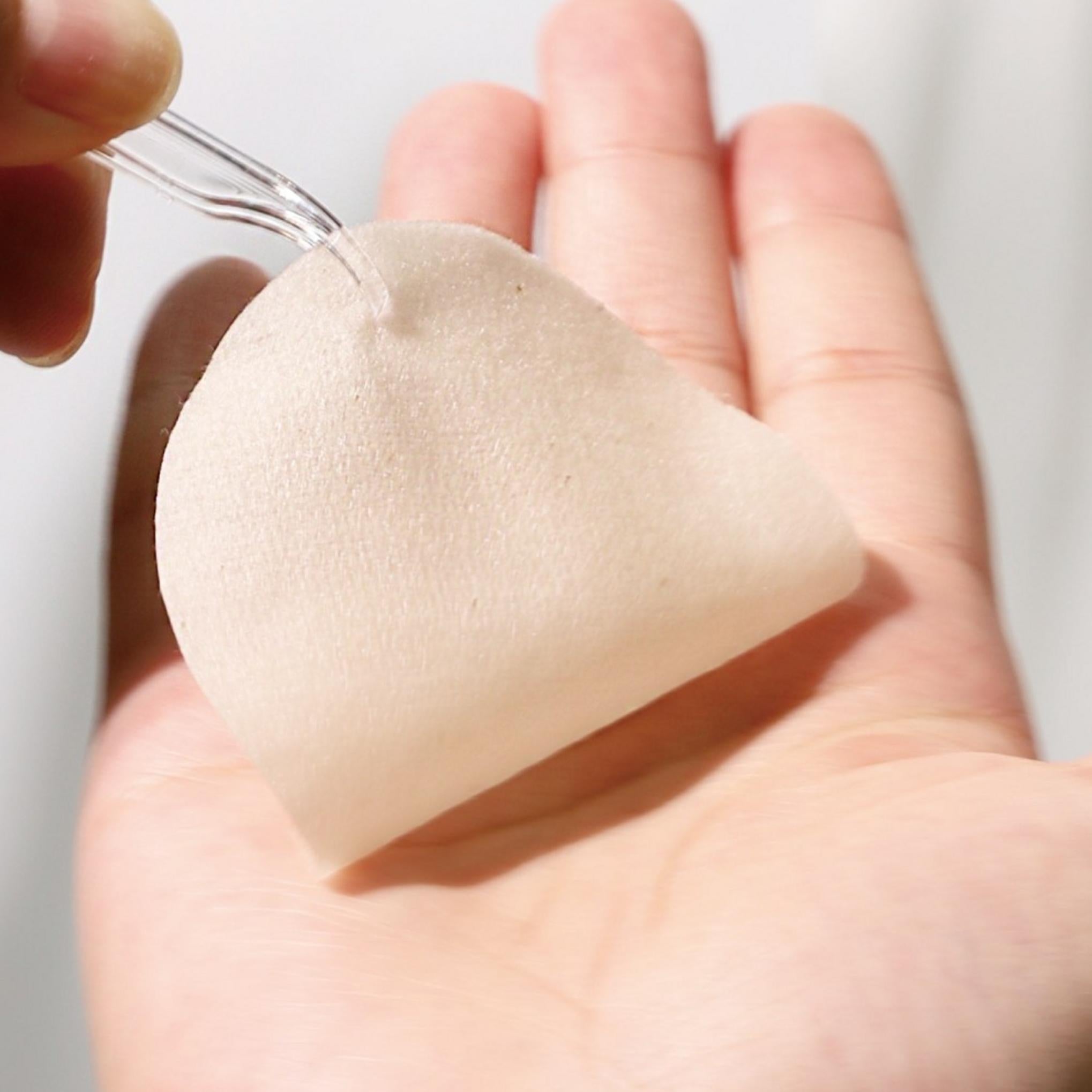 Ensemble de coussinets apaisants Coacos Hot Summer Cica / Extrait de Centella Asiatica 200 ml + Sérum Coacos Triple Ha 100 ml + Coussin Crossel 100 feuilles