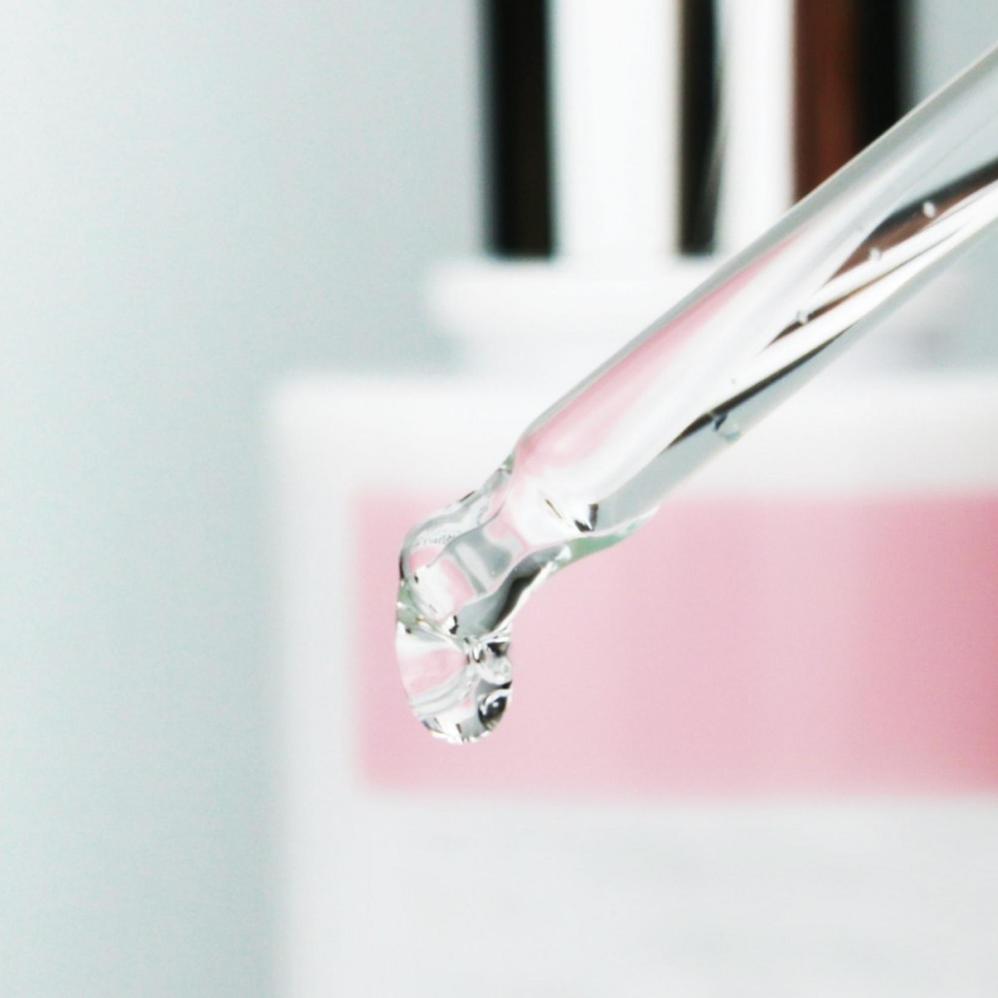 Ensemble de coussinets apaisants Coacos Hot Summer Cica / Extrait de Centella Asiatica 200 ml + Sérum Coacos Triple Ha 100 ml + Coussin Crossel 100 feuilles