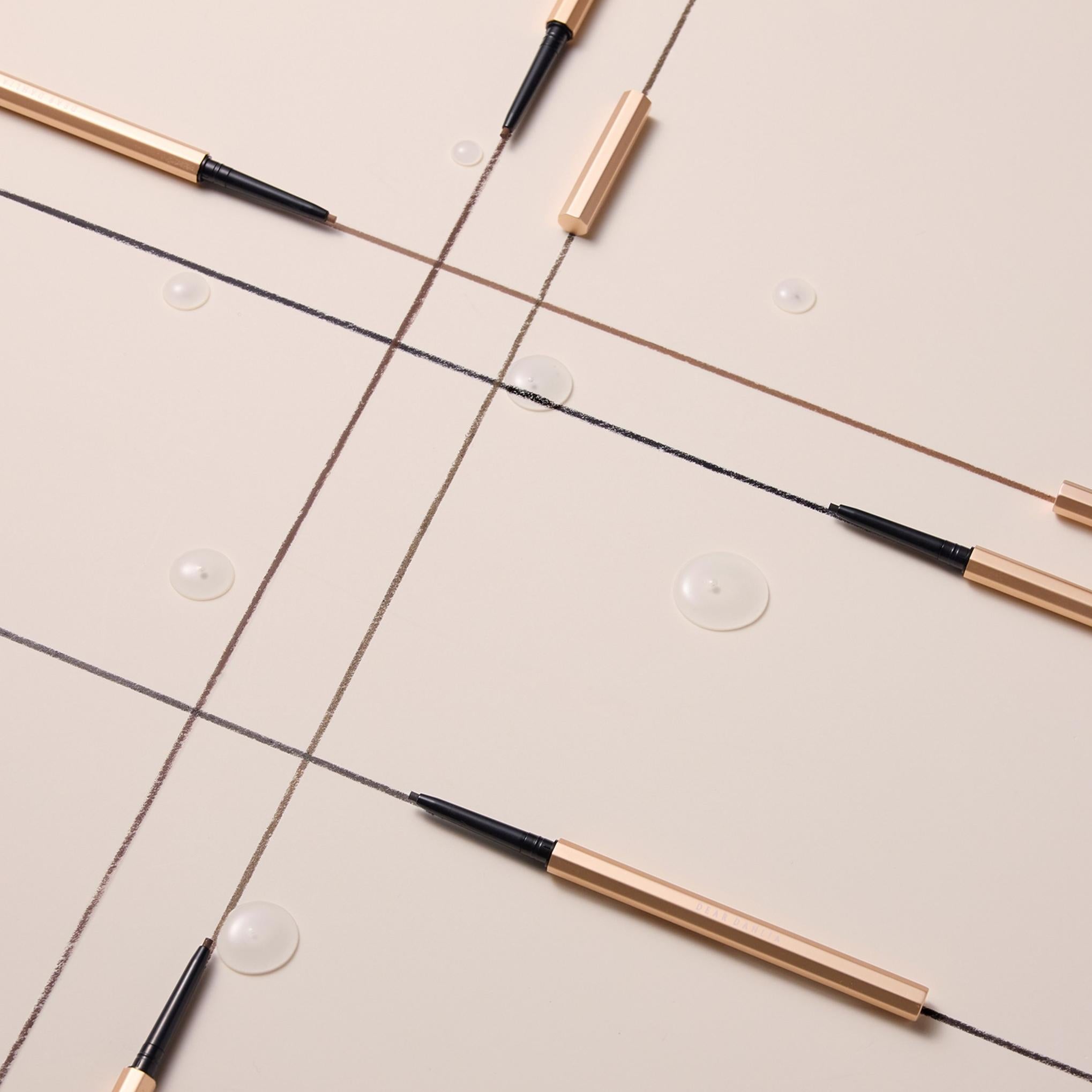 Dear Dahlia Set di matite eyeliner dal design perfetto 13 g