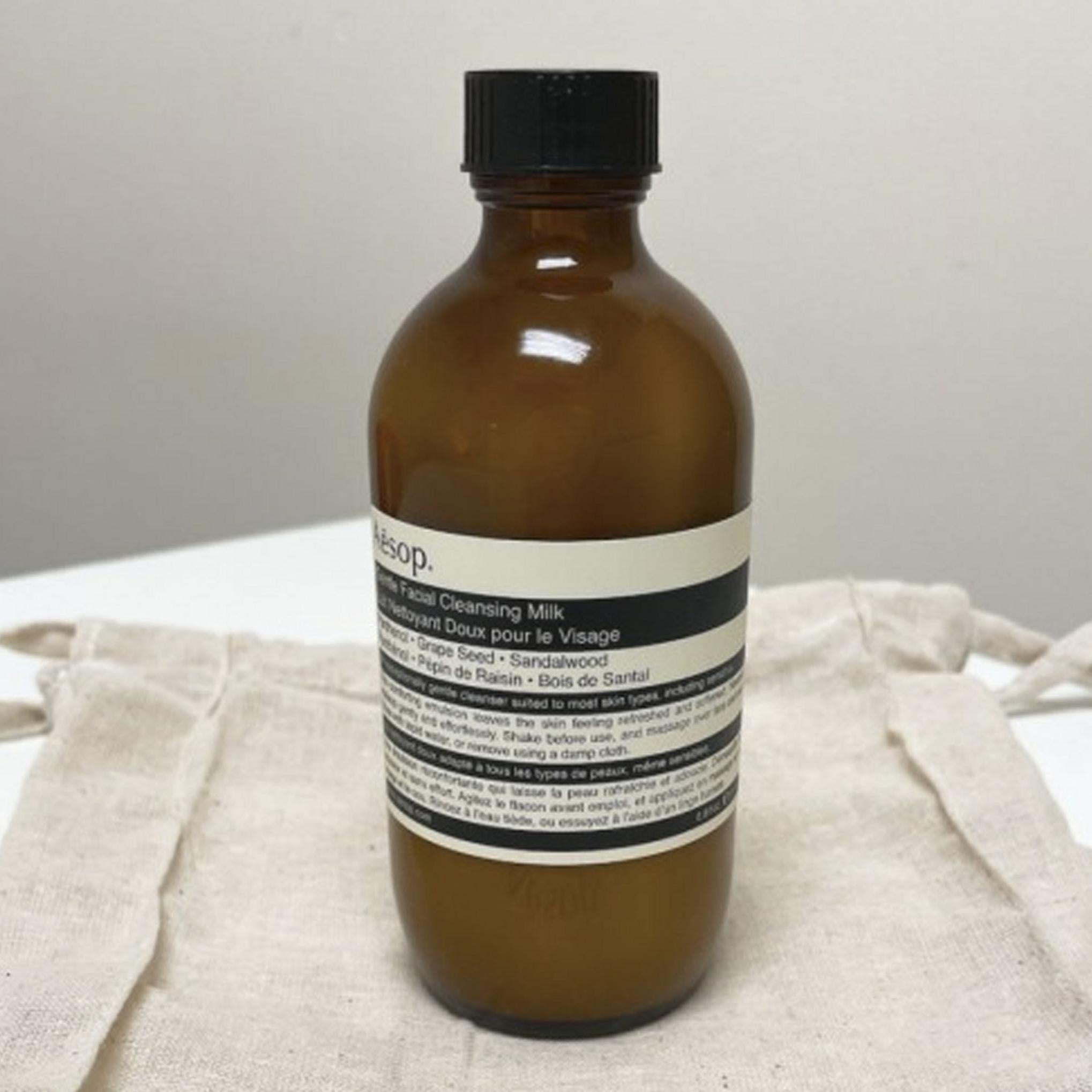 Latte detergente delicato per il viso Aesop