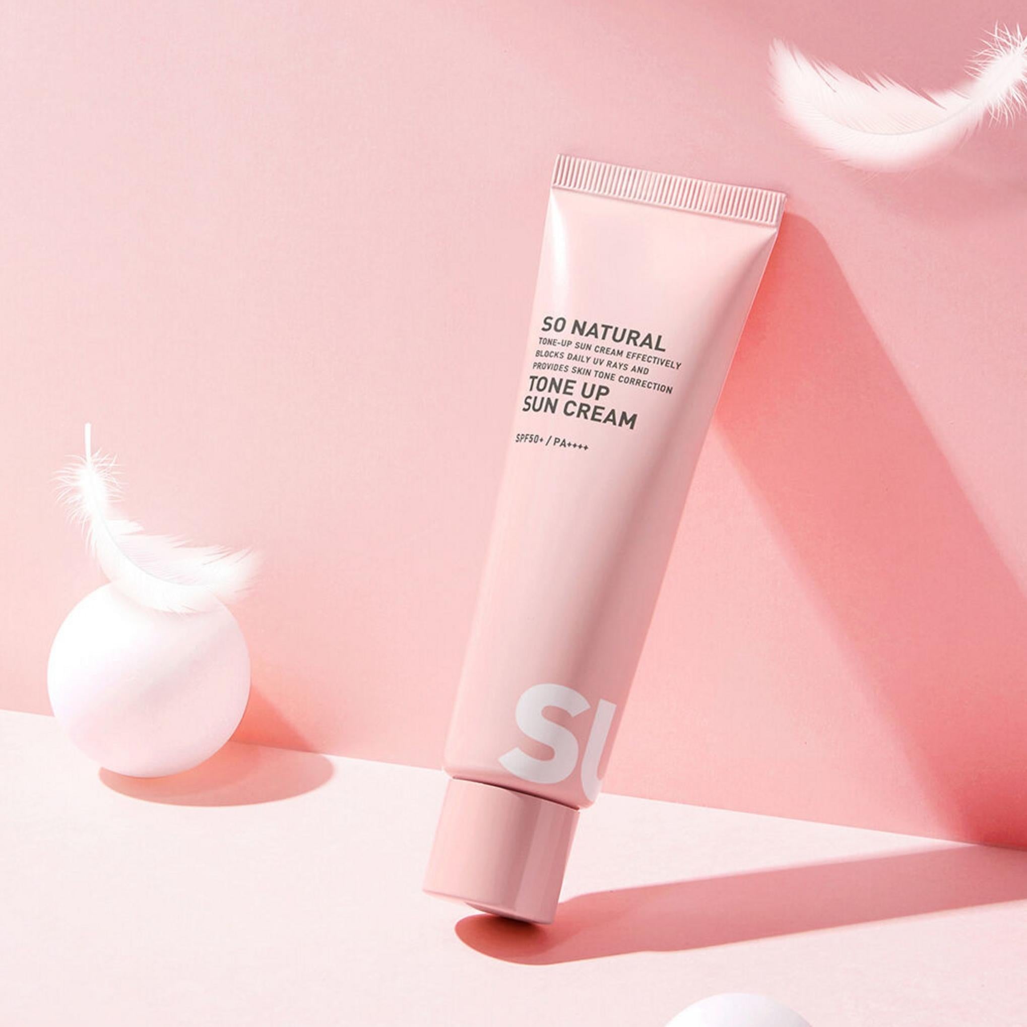 So Natural UV Pro Tone Up Солнцезащитный крем SPF50+ PA++++