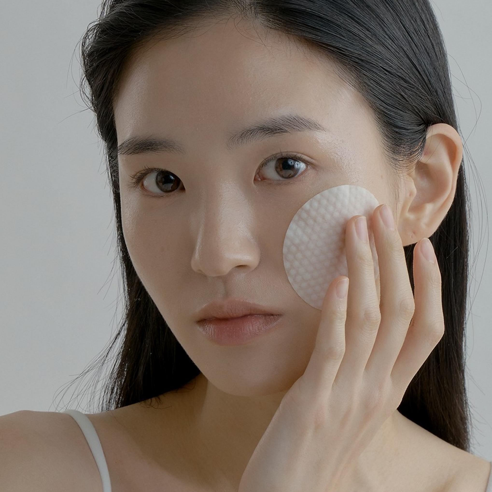 Vegan Effect Clean & Glow Green Barley Gel Cleanser, 205 мл + тоник Green Barley First Laha, 140 мл, набор из 2 шт.