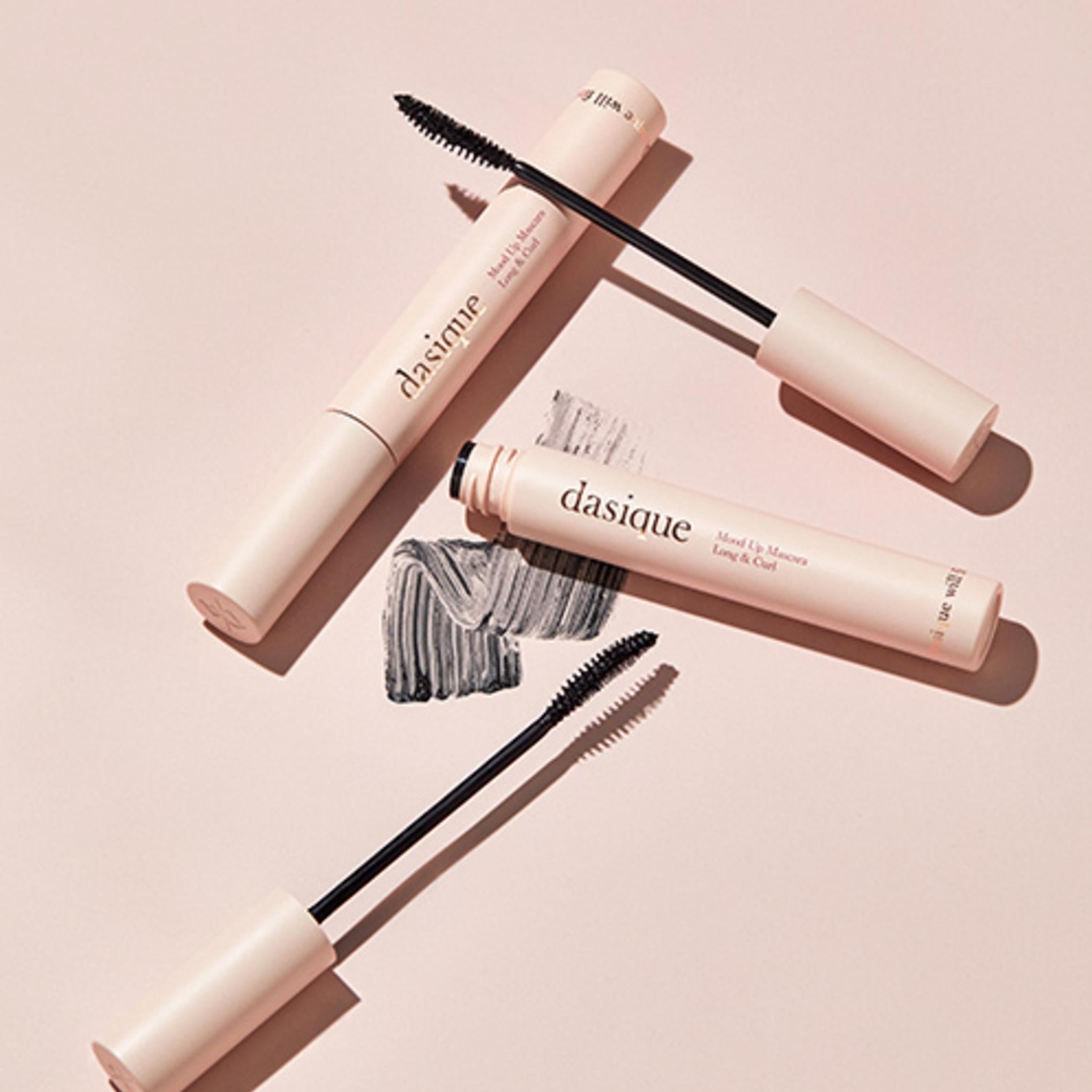 Máscara de pestañas Mood Up de Daisyk de larga duración y rizos