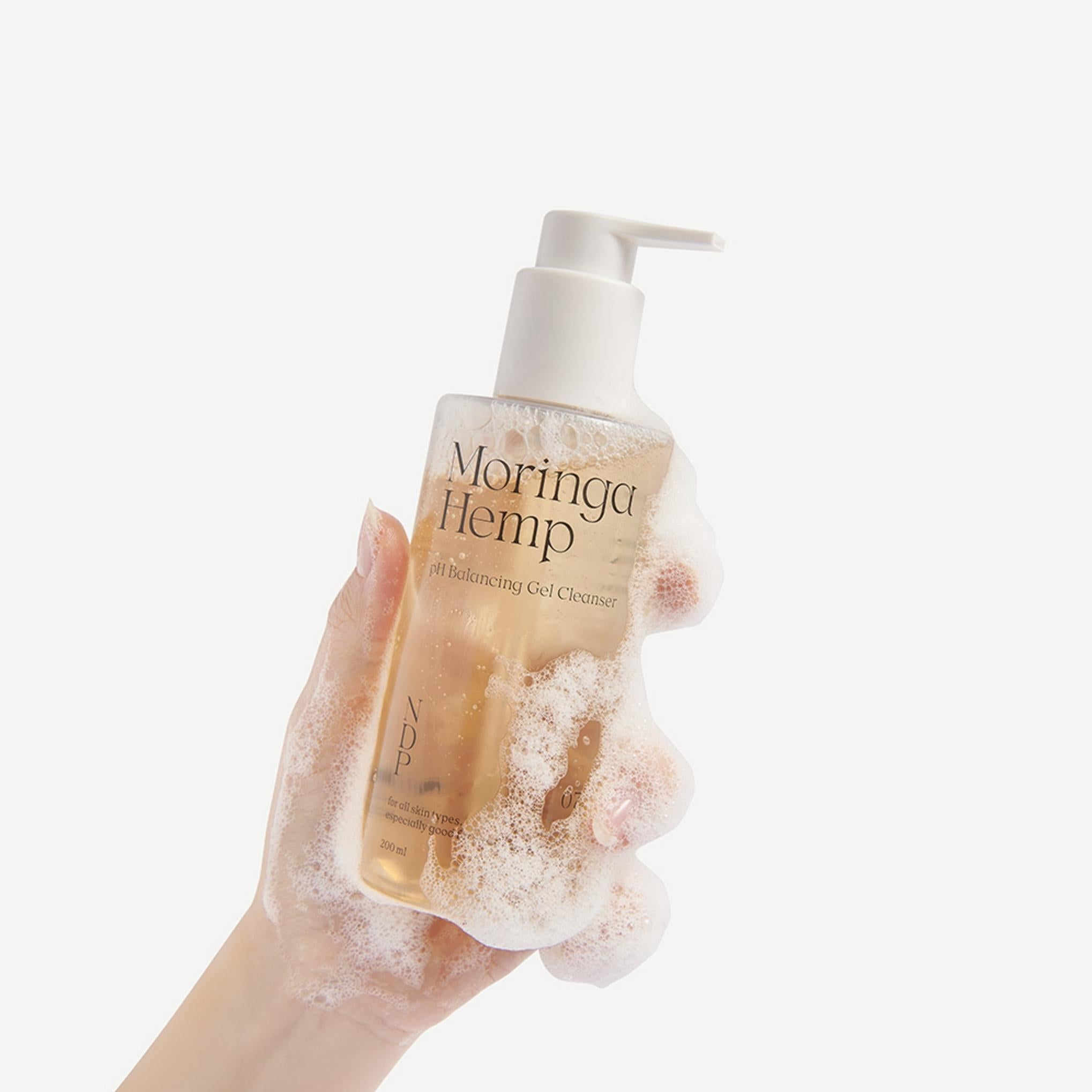 Natural Derma Project Moringa Hemp Detergente gel acido alla canapa