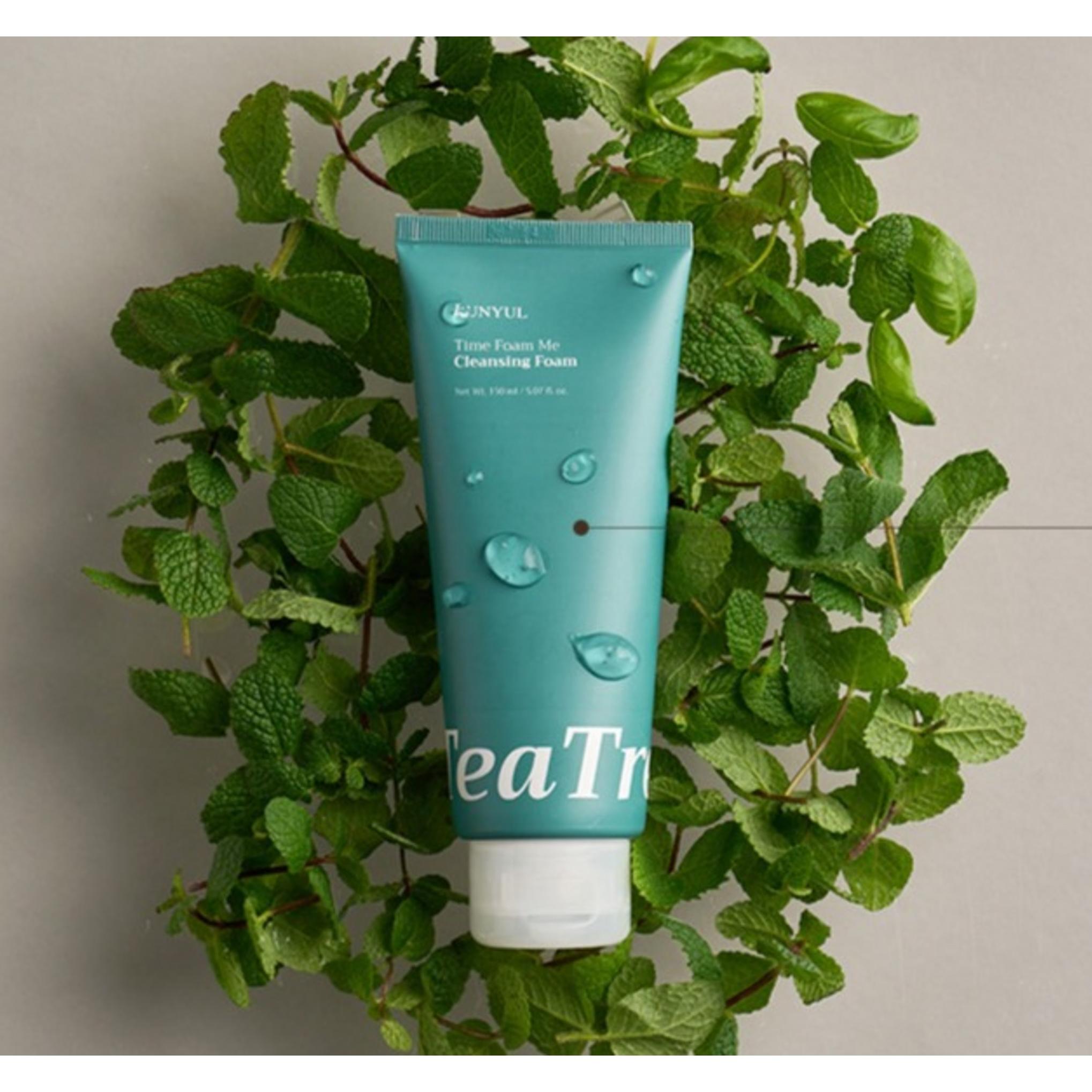 رغوة التنظيف بشجرة الشاي من يونيول تايم فورم مي