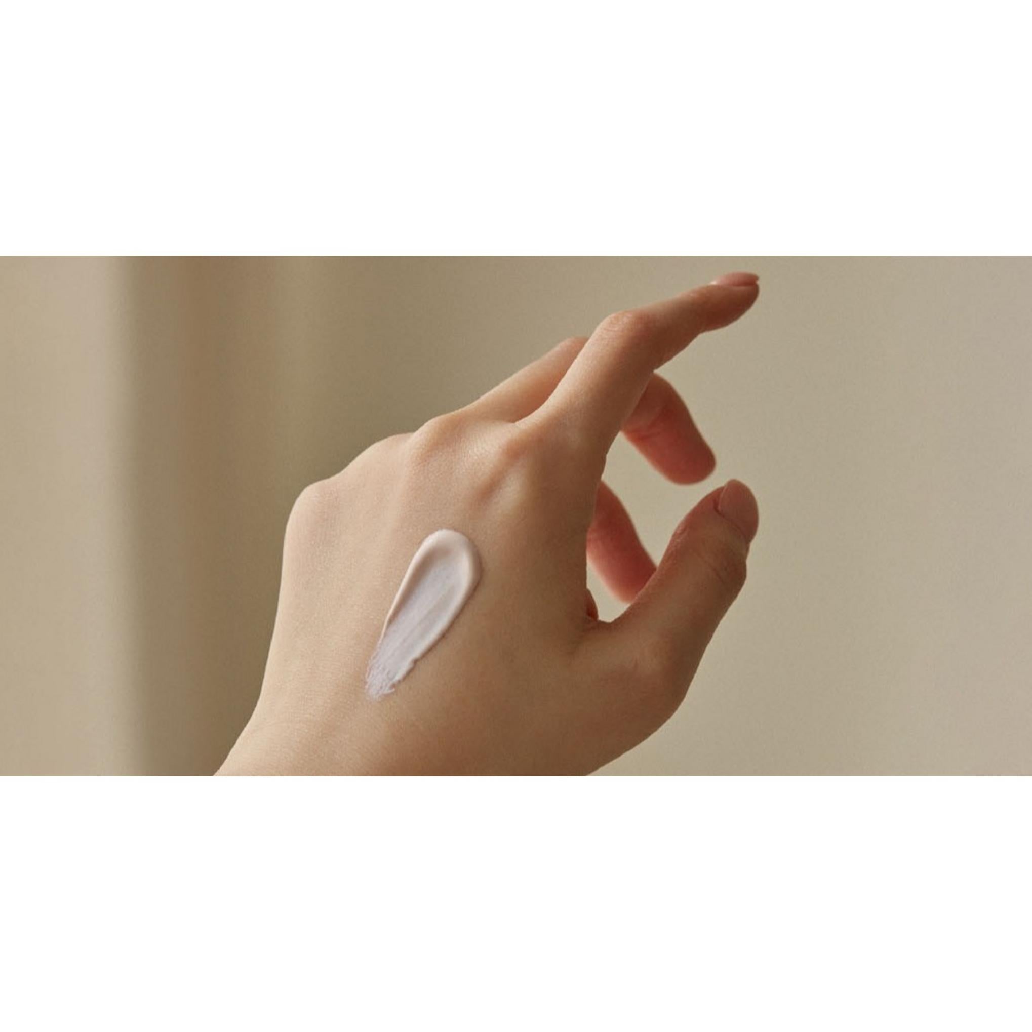 Tubo di protezione solare Aviv Comfort SPF50+ PA++++