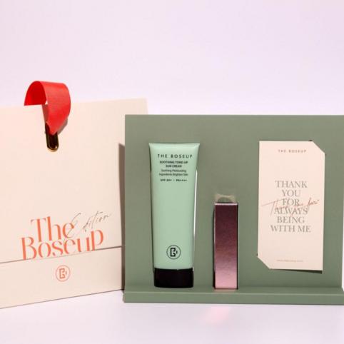 Увлажняющий бальзам для губ, тонизирующий солнцезащитный крем, подарочный набор