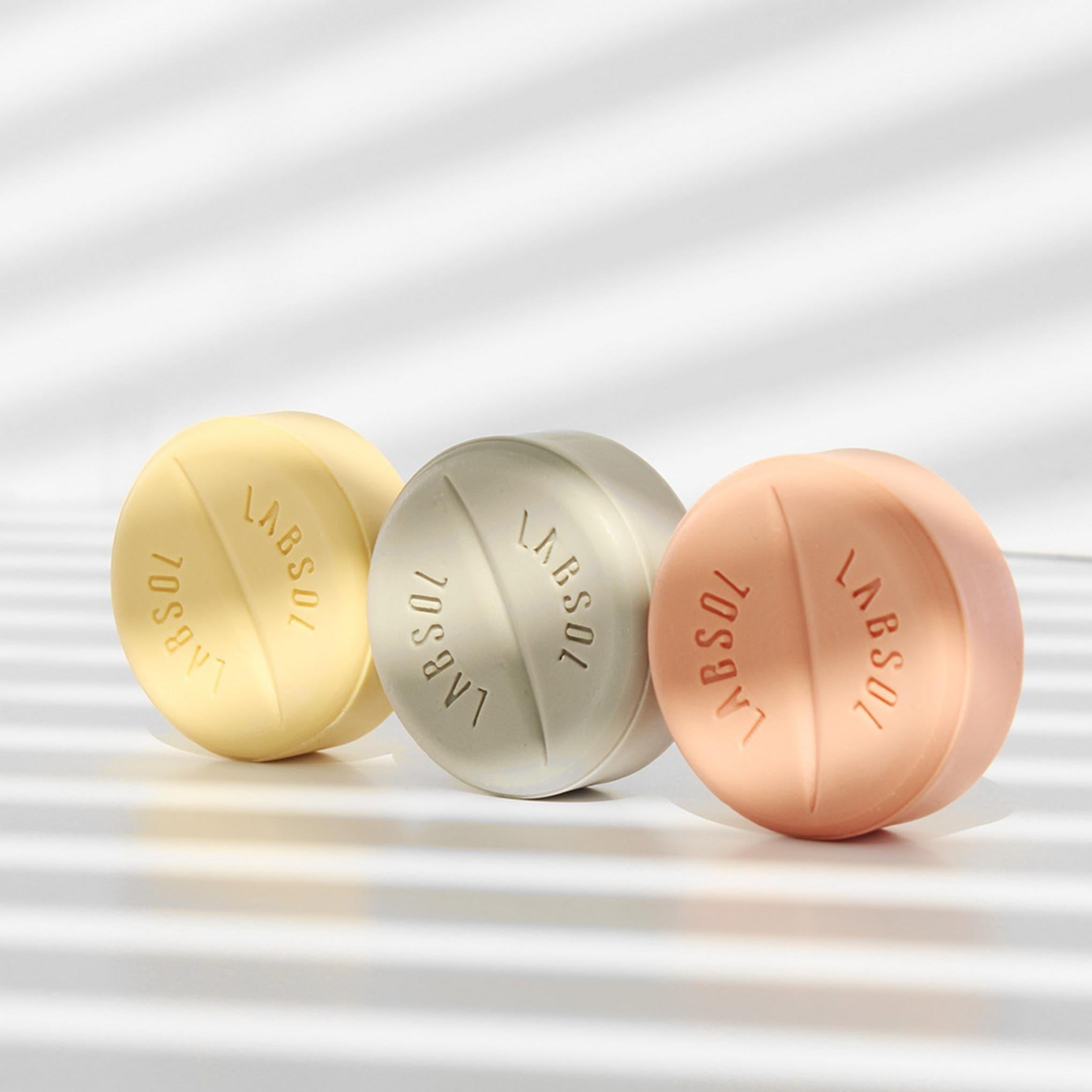 Labsol Soap Peeling Hypoallergenic Capsule Cleansing Bar 80g