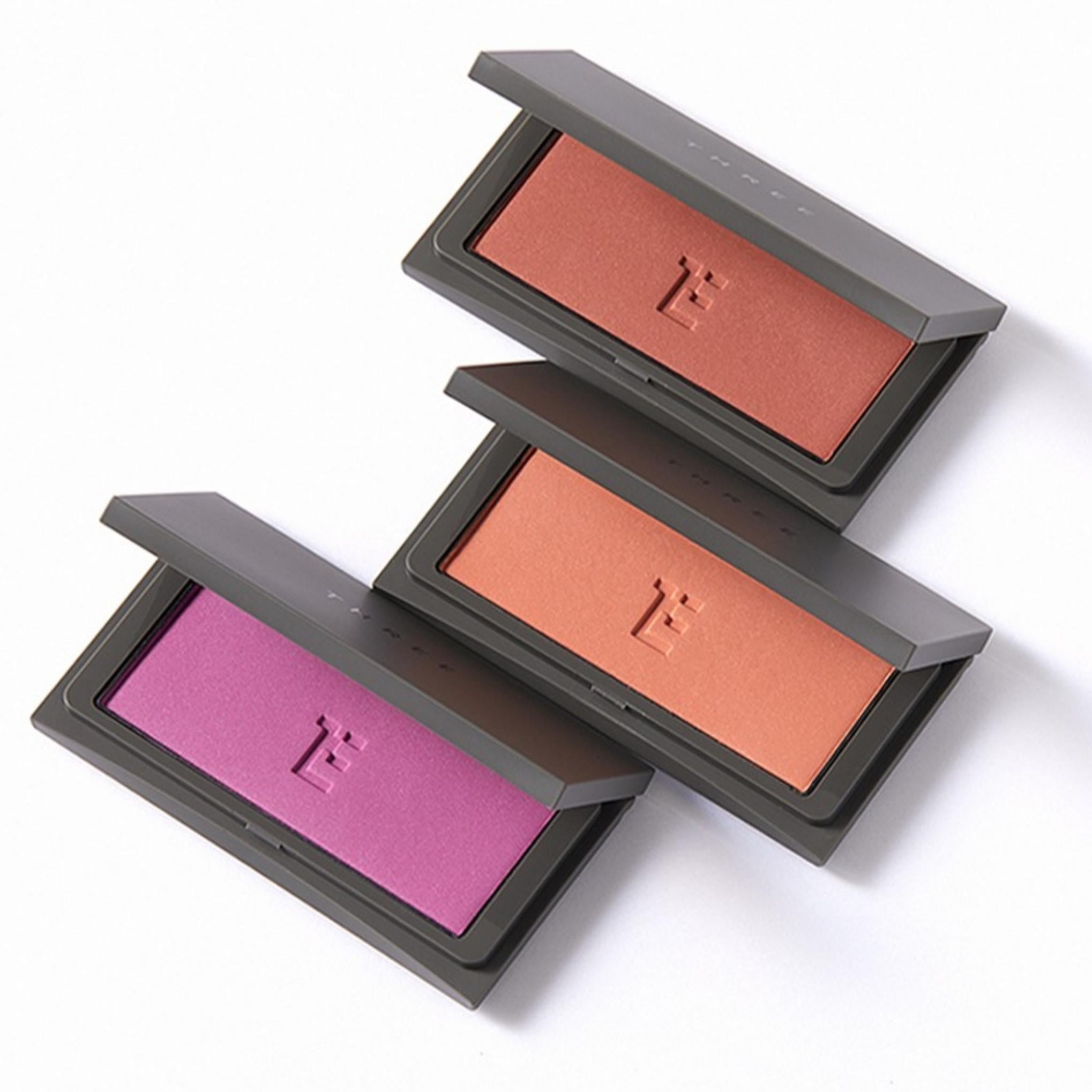 Three Cheeky Chic пудровые румяна 4 г