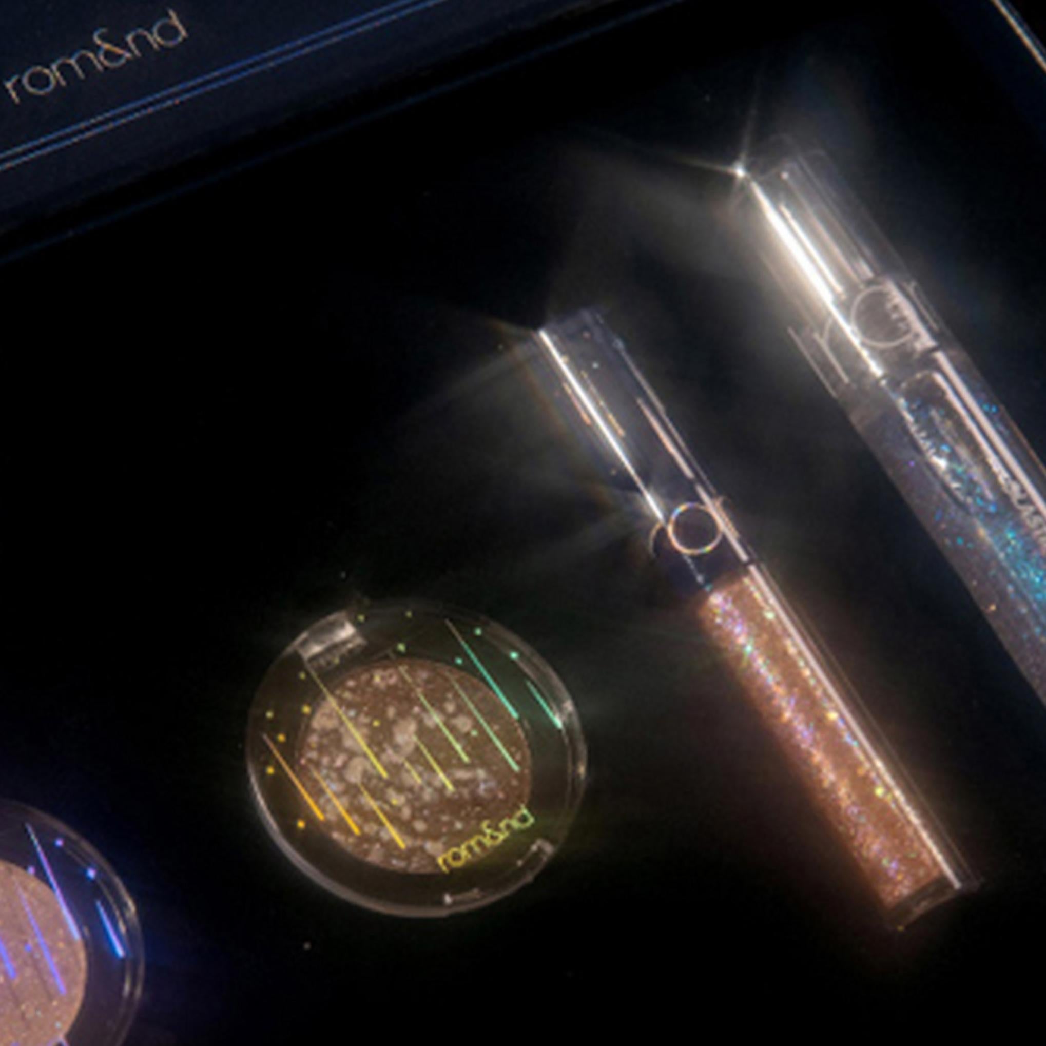 ROM&N Earth Traveler's Star Piece Collection Ensemble de maquillage multiple