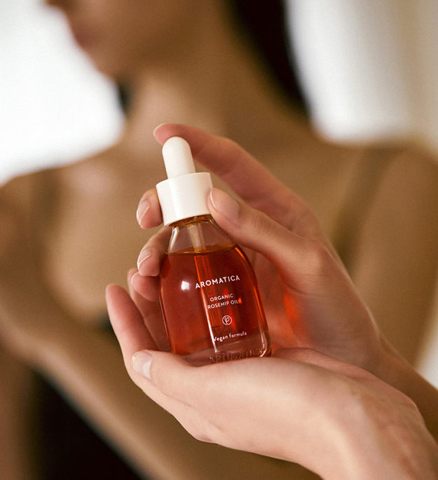 HUILE AROMATIQUE DE ROSE MUSQUÉE