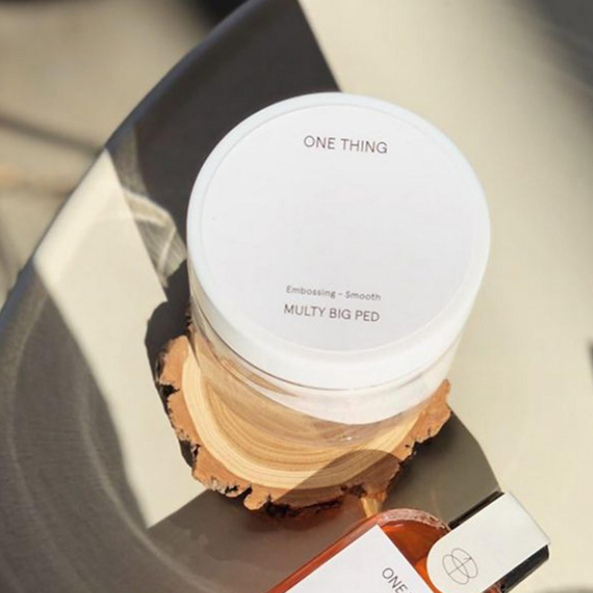 Un cuscinetto di cotone rotondo grande One Thing