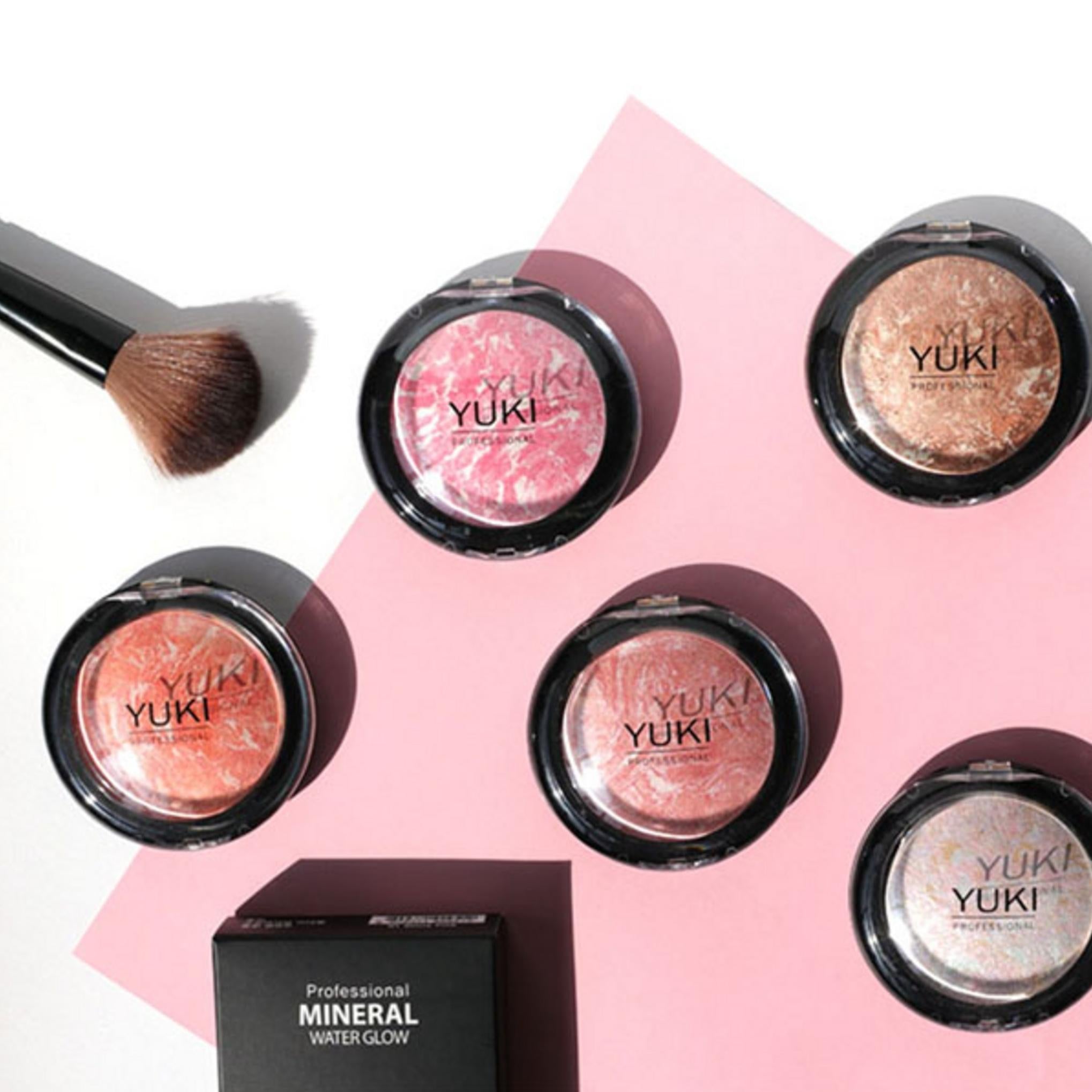 Yuki Profesyonel Mineral Su Işıltılı Aydınlatıcı Allık 12g